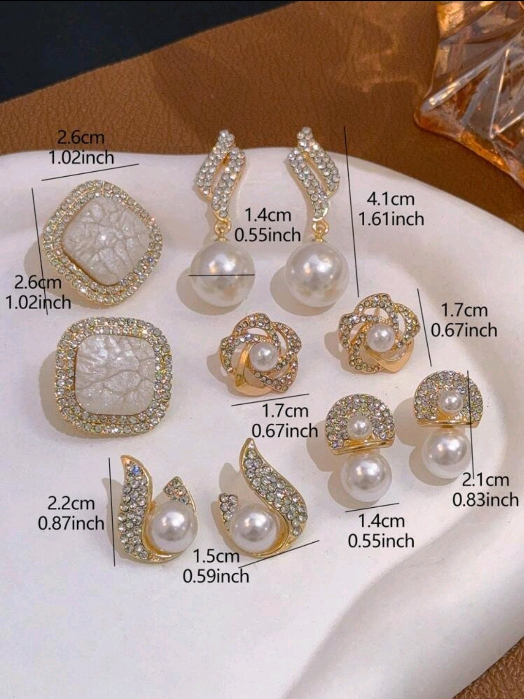 5 paires de boucles d'oreilles exquises avec design de perle fausse, motif de glace fissurée, moulin à vent, fleur et flamme
