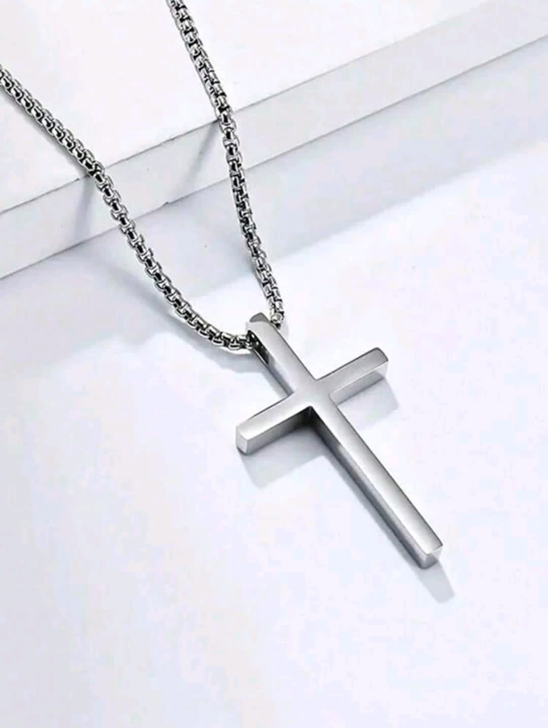1 pièce de collier simple et en acier inoxydable avec un pendentif croix, style hip-hop de rue, convenant pour un port quotidien par les hommes