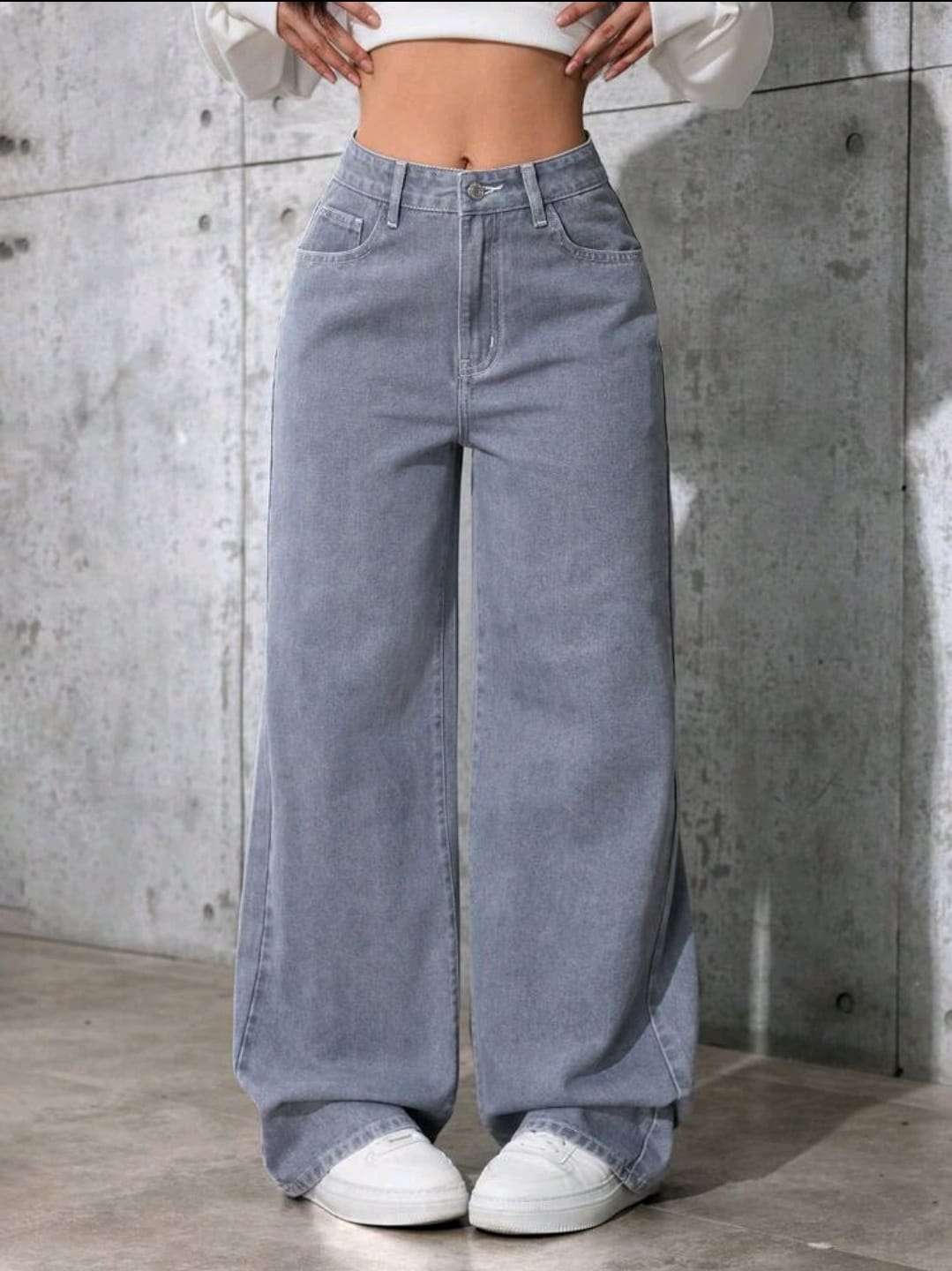Jeans en denim délavé à taille haute ample et évasé, style décontracté