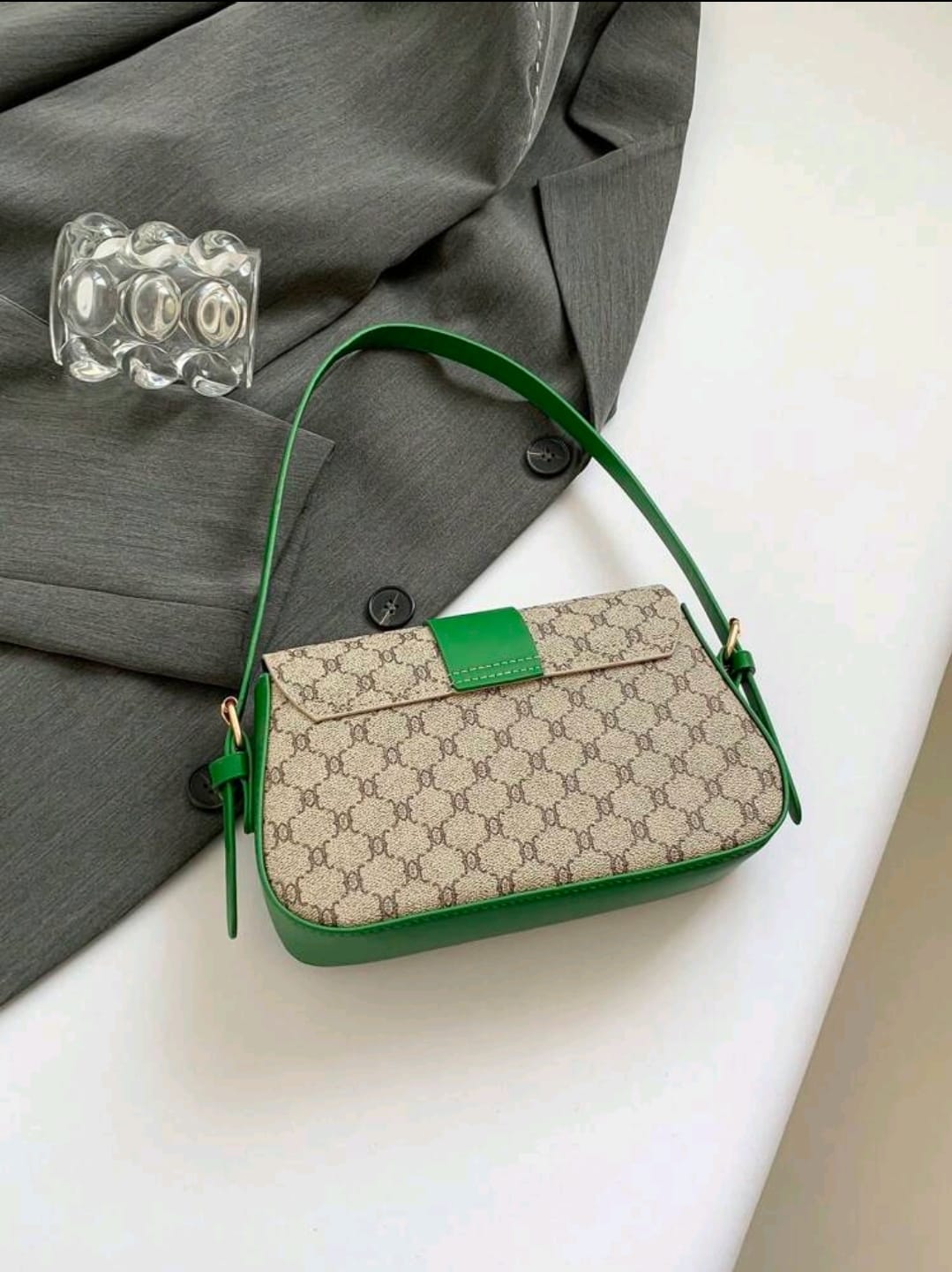 Nouveau sac carré imprimé à la mode rétro 2024, décoration de ceinture matérielle, sac sous les aisselles à ouverture