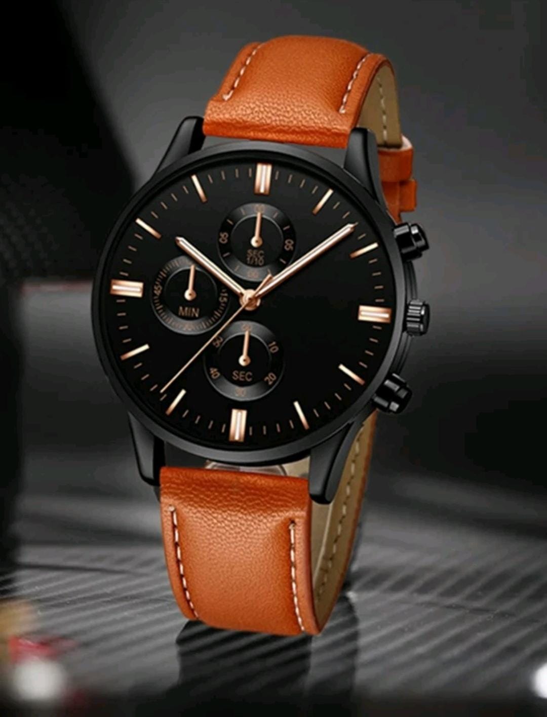 Homme Montre À Quartz À Pointeur Rond Argent