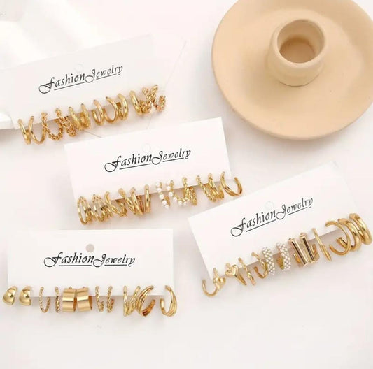 Ensemble de 24 Boucles d'Oreilles Créoles Dorées