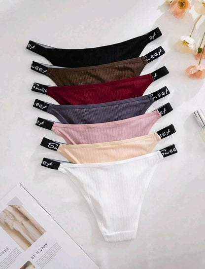 7 pièces de culottes taille basse pour femmes à bande de taille côtelée avec texte en anglais