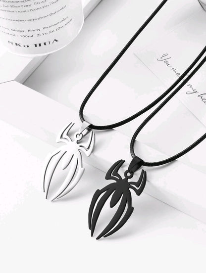 2 pièces Colliers pendentif araignée en acier inoxydable, accessoires de mode à porter au quotidien sur le thème du film