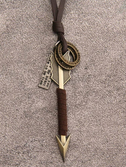 1 pièce Collier pendentif en alliage et en forme de pointe de flèche avec corde torsadée pour hommes, cadeau de la Saint-Valentin