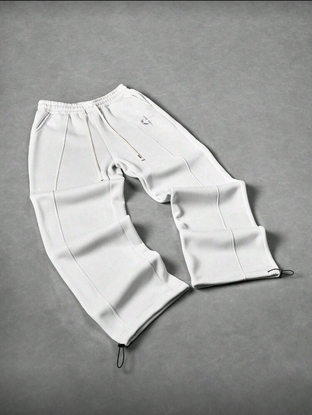 Manfinity Hypemode Pantalon de survêtement style casual de rue pour jeunes hommes avec badge brodé