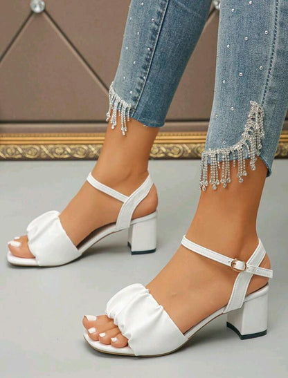 Sandales à talons hauts pour femme avec lanières plissées