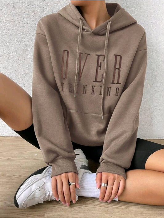 Flirla Sweat-shirt à capuche ample à cordon avec slogan "Femmes Surréfléchir", manches longues, hauts à manches longues
