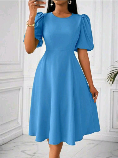 Lyxana Robe verte longue à manches bouffantes et évasée taillée pour femmes, tenue maxi pour femmes au printemps/été