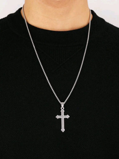 1 pièce Nouveau collier de croix en acier inoxydable incrusté de strass, style minimaliste, cadeau, en gros, transfrontalier, de haute qualité, chaîne longue pour pull, plaqué or, pendentif.