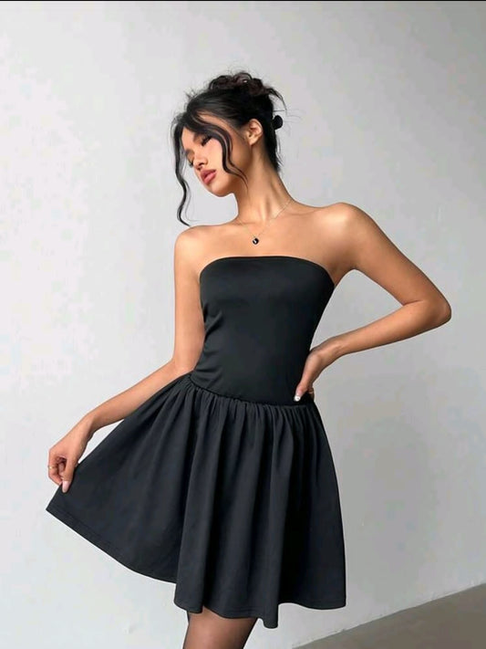 Aloruh Robe moulante élégante noire et moderne sans bretelles, très courte avec un nœud papillon, pour femmes, à porter pour la Saint-Valentin ou la remise des diplômes