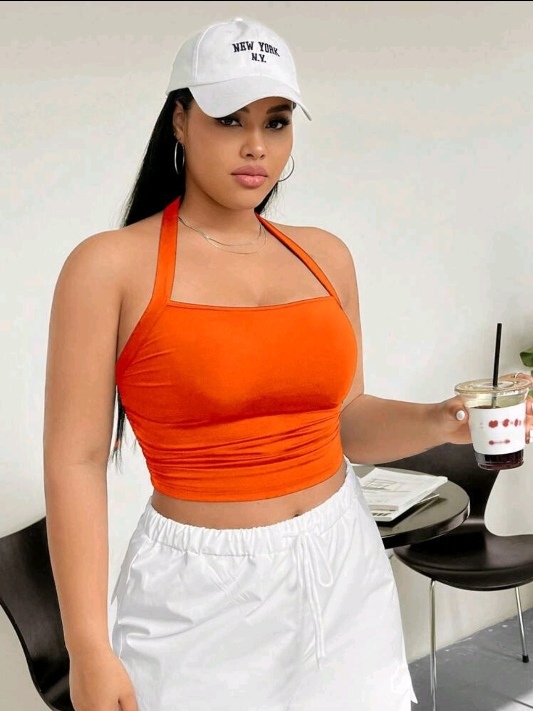 Haut Court Taille Plus À Col Halter Orange Vif Avec Détail Froncé À La Taille Pour L'été