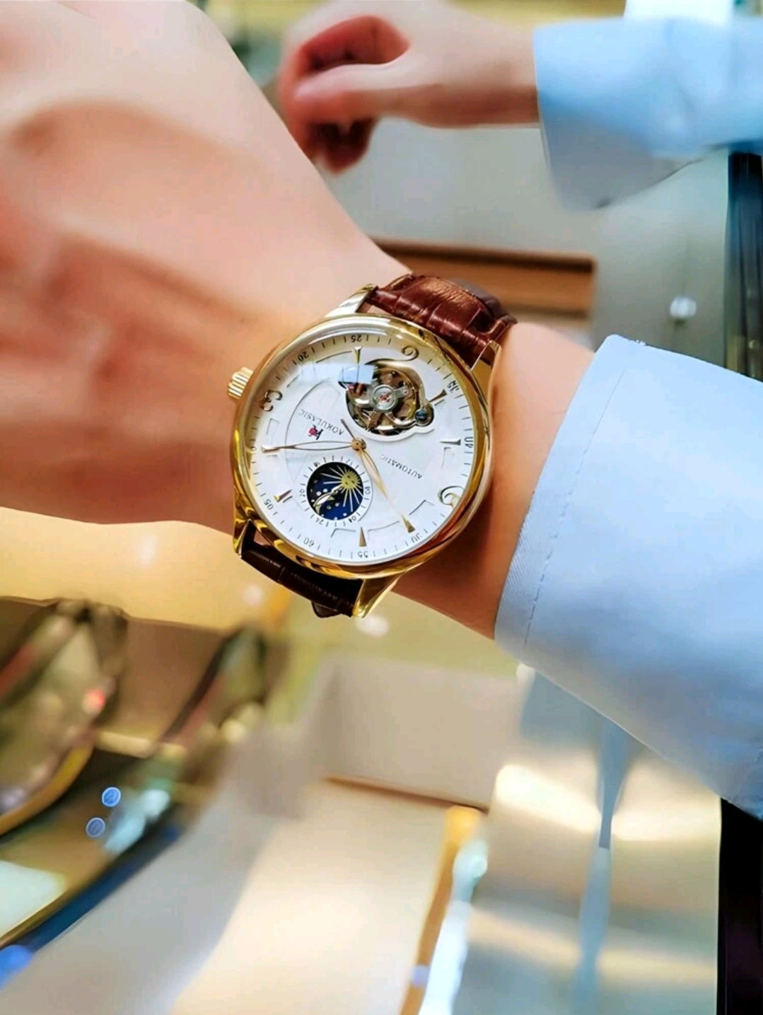 1 pièce Montre Mécanique Brun En Relief De Crocodile En Polyuréthane