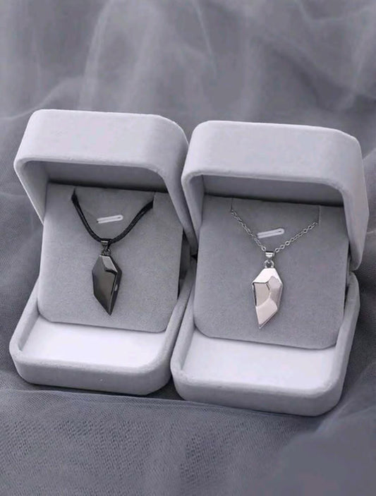 1 paire de colliers magnétiques en forme de cœur polyvalents pour couple (sans boîte)