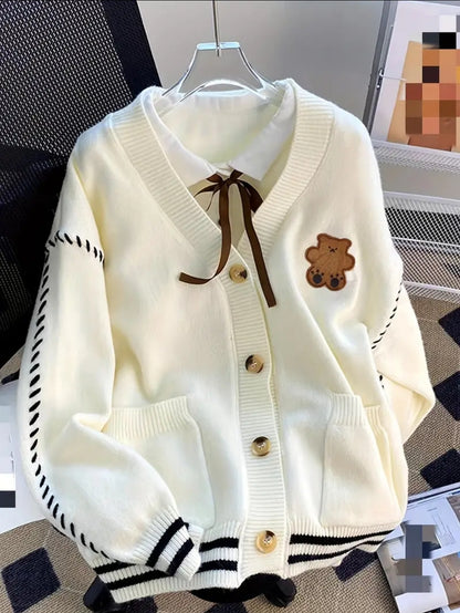 1pc Cardigan en tricot à col en V pour femme avec couleur contrastée et détail d'ours en peluche